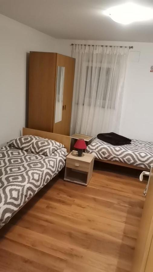 Trilj Apartman Jurika Extérieur photo